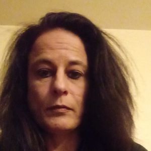 Meet your Posher, Laurie